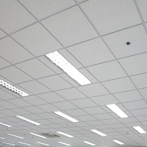 Suspended ceiling with white ceiling tiles