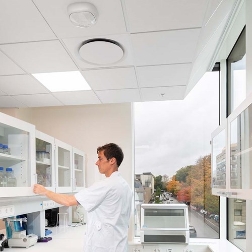 Rockfon Cleanspace Block Lab Application