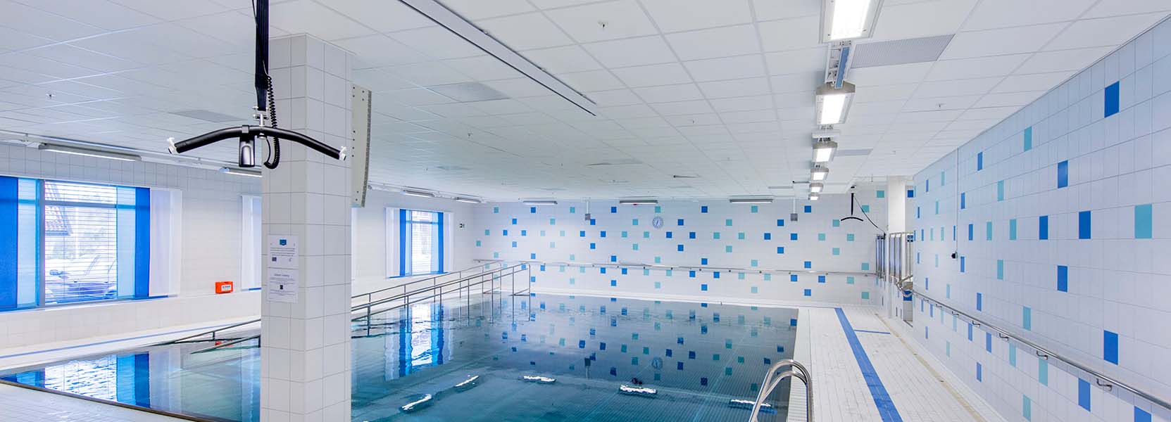 Rockfon CleanSpace Pure hydrotherapy application